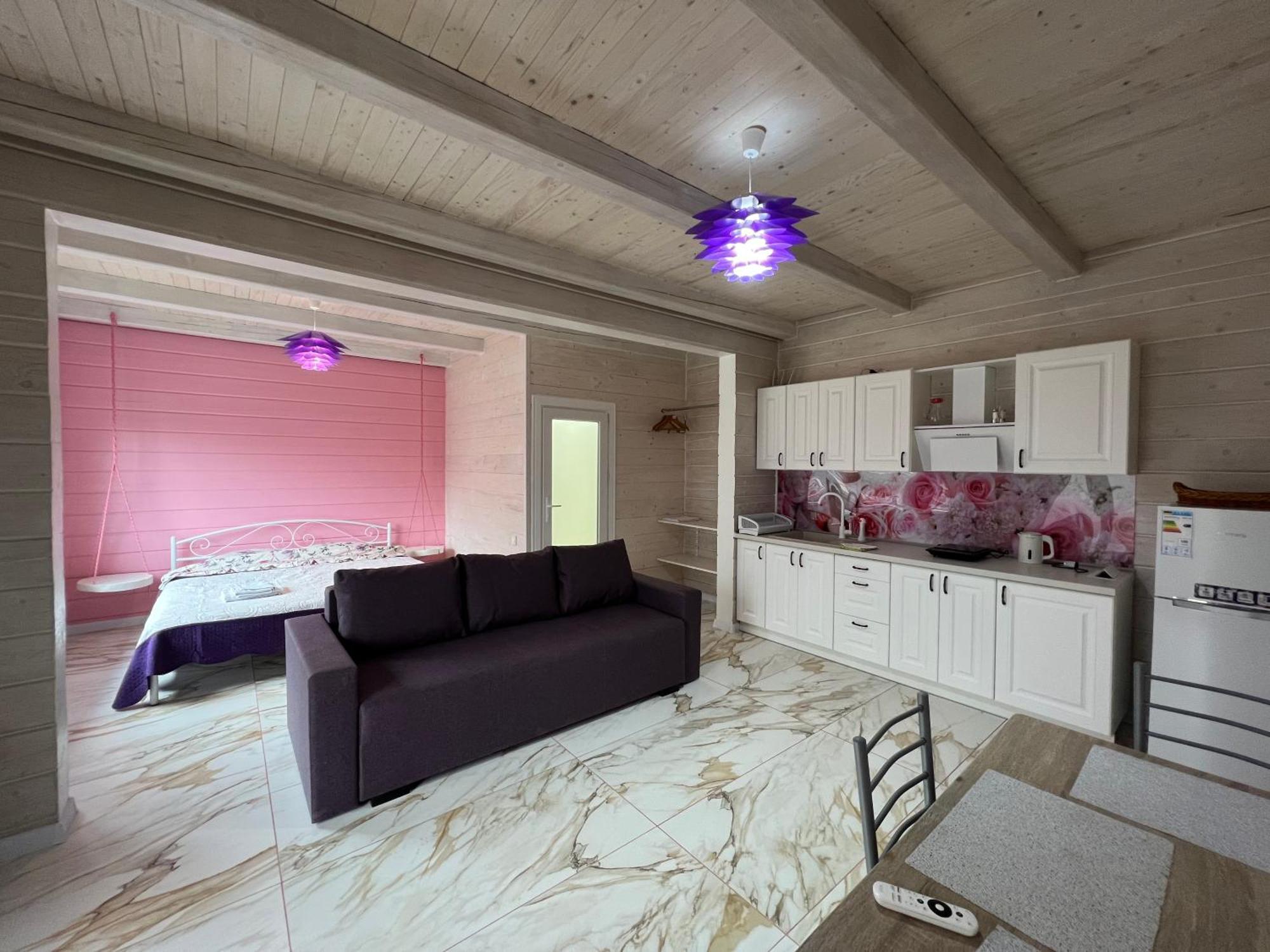 кольорове життя Holiday home Mykulychyn